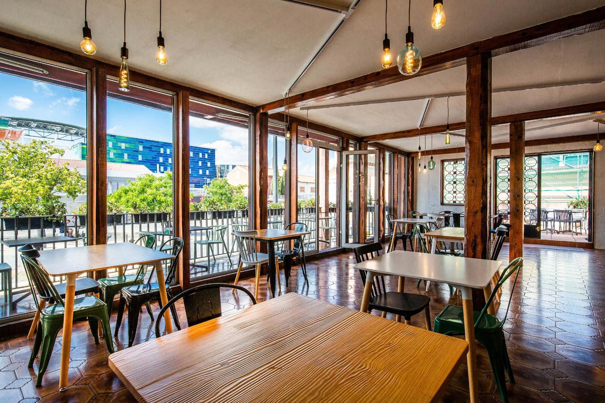 Hostel Pb - Perpignan Gare Eksteriør billede